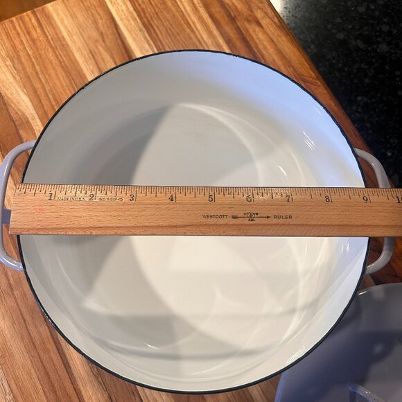 4 Qt Kobenstyle Lavender Covered Casserole - Picture 2 of 5